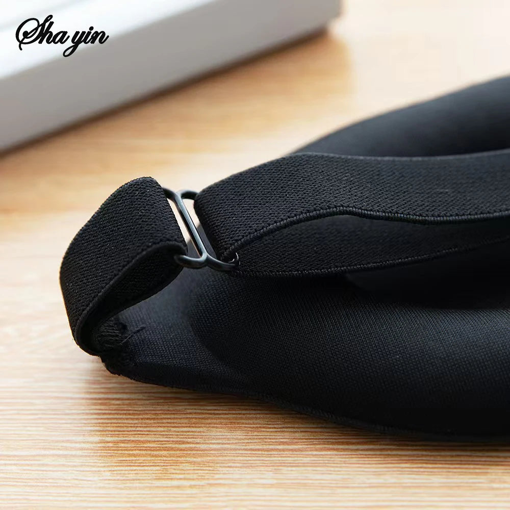 3D Eye Mask Adjustable Suitable for Men and Women with No Pressure on the Eyes Breathable and Light Blocking Eye Mask Black